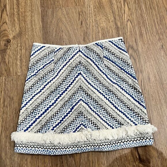 Guess Womens Embroidered Skirt Blue White Aztec Fringe Lined Mini Size S - Picture 5 of 7